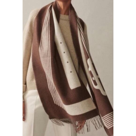 Hermes Large Cashmere Scarf - Picture 10 of 11